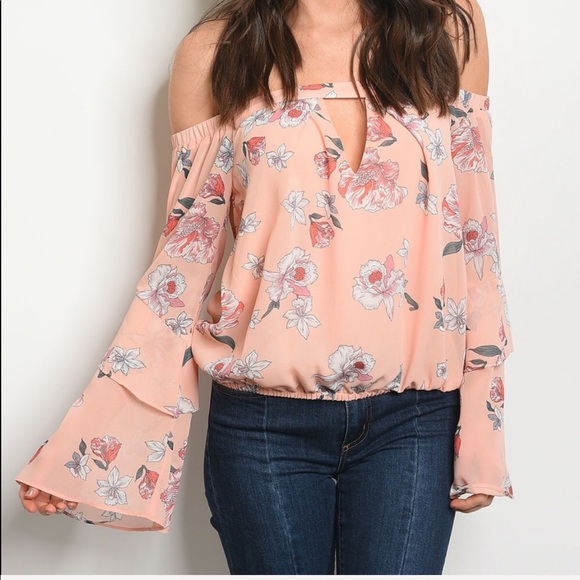 ✨Off the shoulder Blush Blouse✨ - Picture 2 of 4